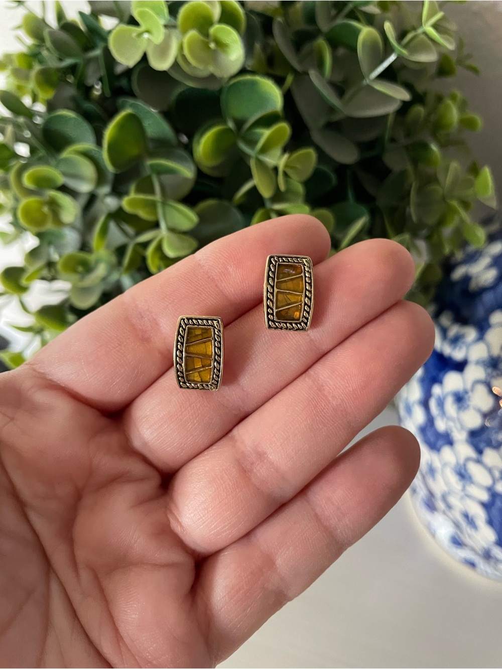 Vintage Monet Amber Colored rectangular stud Earrings